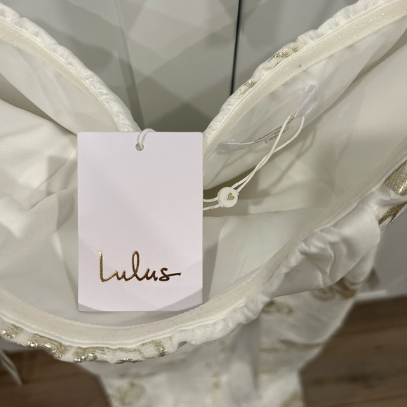 NWT Lulu’s Cultivated Love White Floral Jacquard Strapless Maxi Dress, Size M - Picture 9 of 10